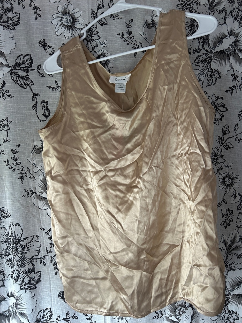 Dorman Sleeveless Satin Tank Top in Champagne